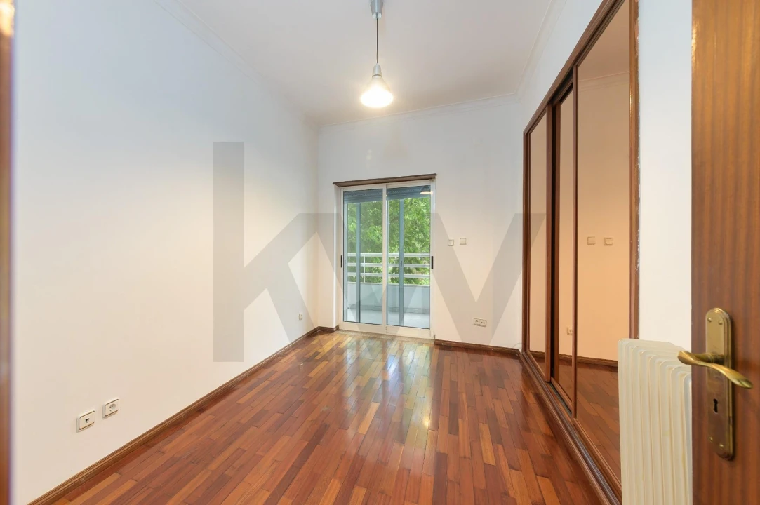 Apartamento T3 para Arrendamento em Almada, Cova da Piedade, Pragal e Cacilhas Foto 10