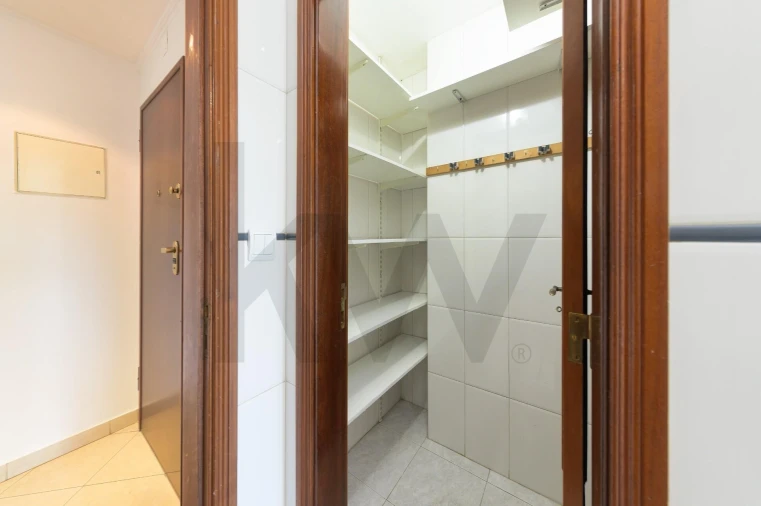 Apartamento T3 para Arrendamento em Almada, Cova da Piedade, Pragal e Cacilhas Foto 7