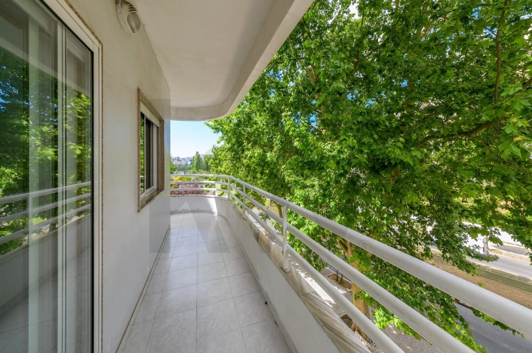 Apartamento T3 para Arrendamento em Almada, Cova da Piedade, Pragal e Cacilhas Foto 2