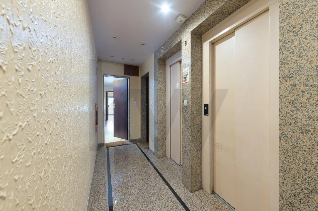 Apartamento T3 para Arrendamento em Almada, Cova da Piedade, Pragal e Cacilhas Foto 16