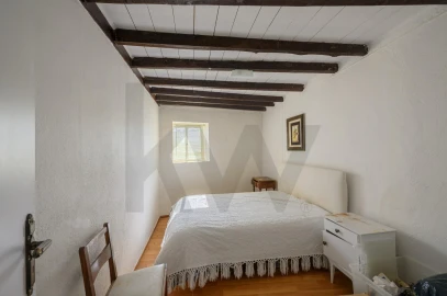 Moradia T4 para Venda em Santa Maria, São Pedro e Matacães