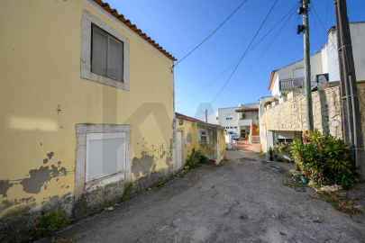 Moradia T4 para Venda em Santa Maria, São Pedro e Matacães