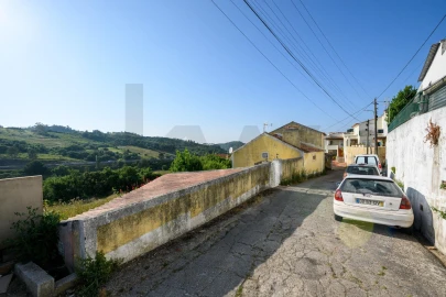 Moradia T4 para Venda em Santa Maria, São Pedro e Matacães