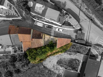 Moradia T4 para Venda em Santa Maria, São Pedro e Matacães