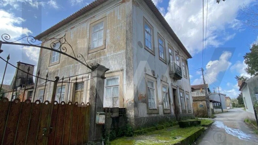 Moradia T6 para Venda em Macinhata do Vouga