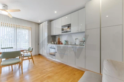 Apartamento T2 para Venda em São Felix da Marinha