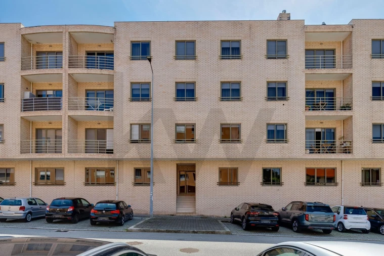 Apartamento T2 para Venda em São Felix da Marinha Foto 37