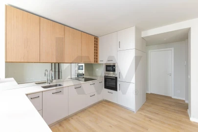 Apartamento T1 para Venda em Santa Marinha e São Pedro da Afurada