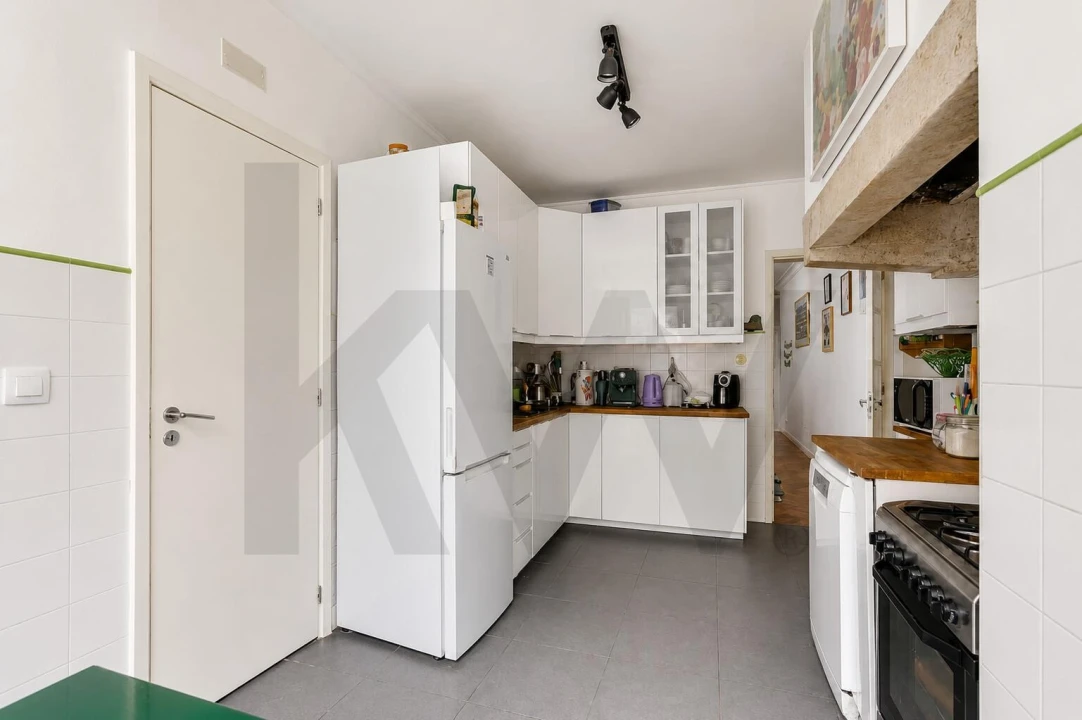 Apartamento T4 para Venda em Arroios Foto 23