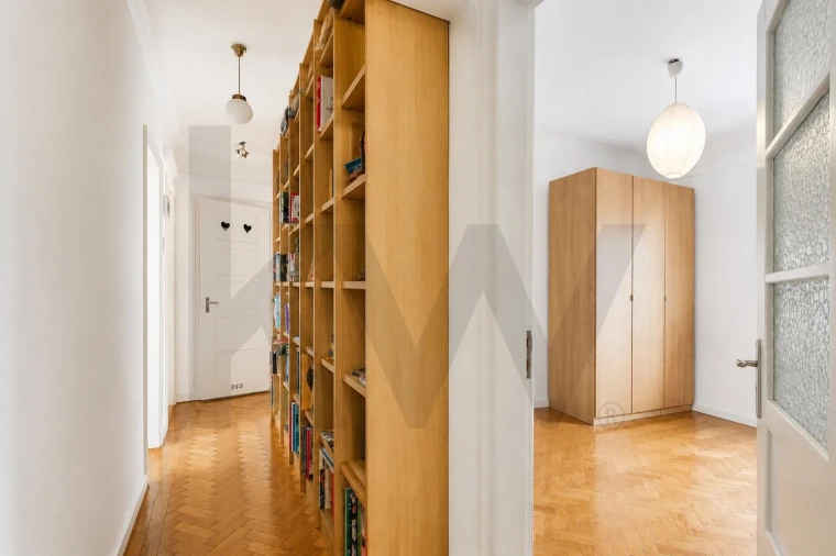Apartamento T4 para Venda em Arroios Foto 3