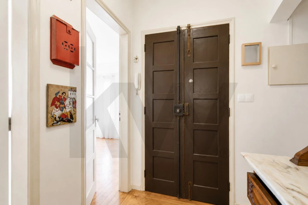 Apartamento T4 para Venda em Arroios Foto 2