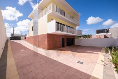 Moradia T4 para Venda em Buarcos