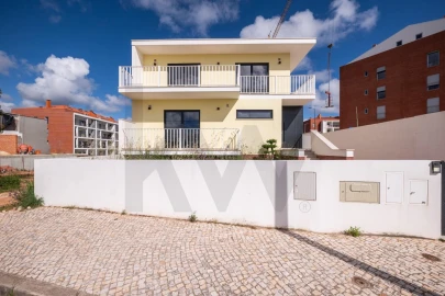 Moradia T4 para Venda em Buarcos