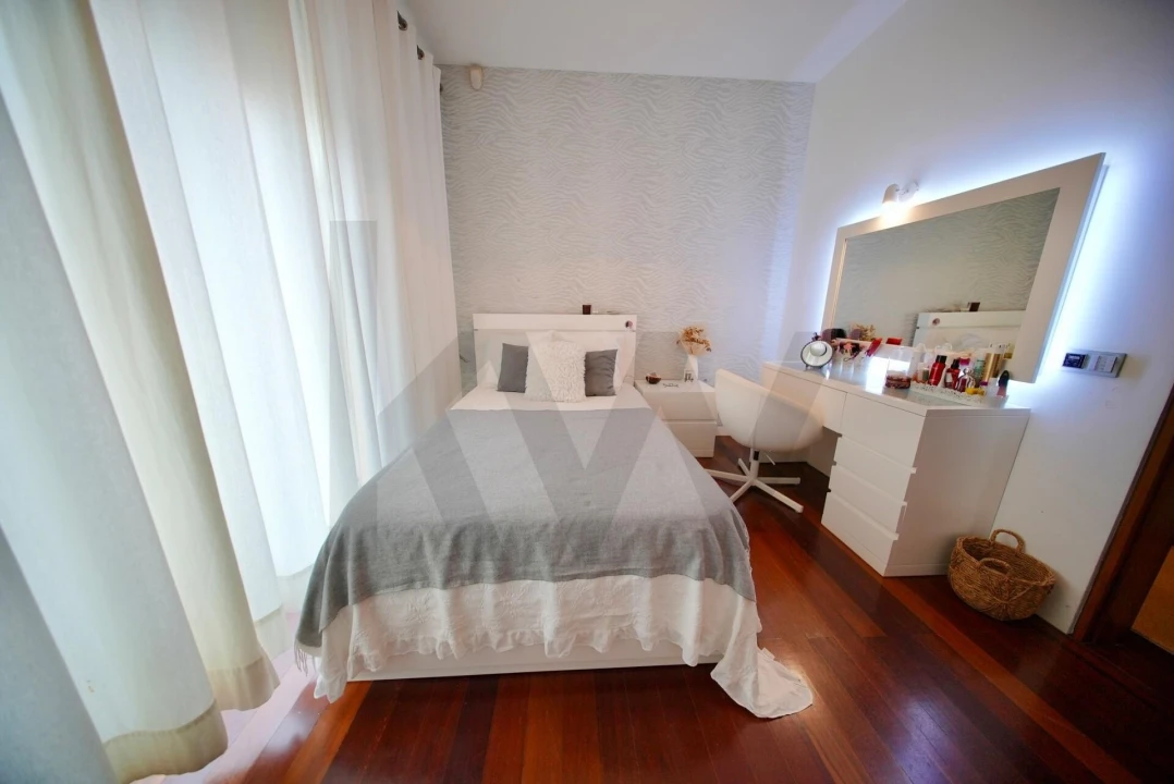 Moradia T5 para Venda em Carcavelos e Parede Foto 22