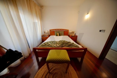 Moradia T5 para Venda em Carcavelos e Parede