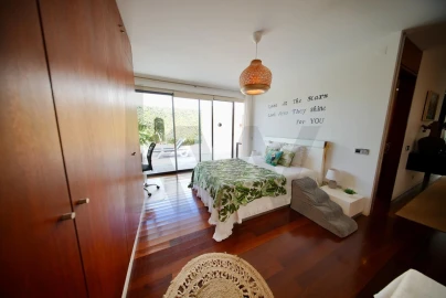 Moradia T5 para Venda em Carcavelos e Parede