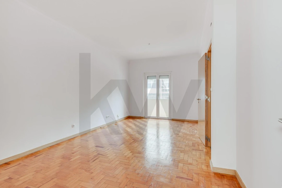 Apartamento T2 para Arrendamento em Benfica Foto 10
