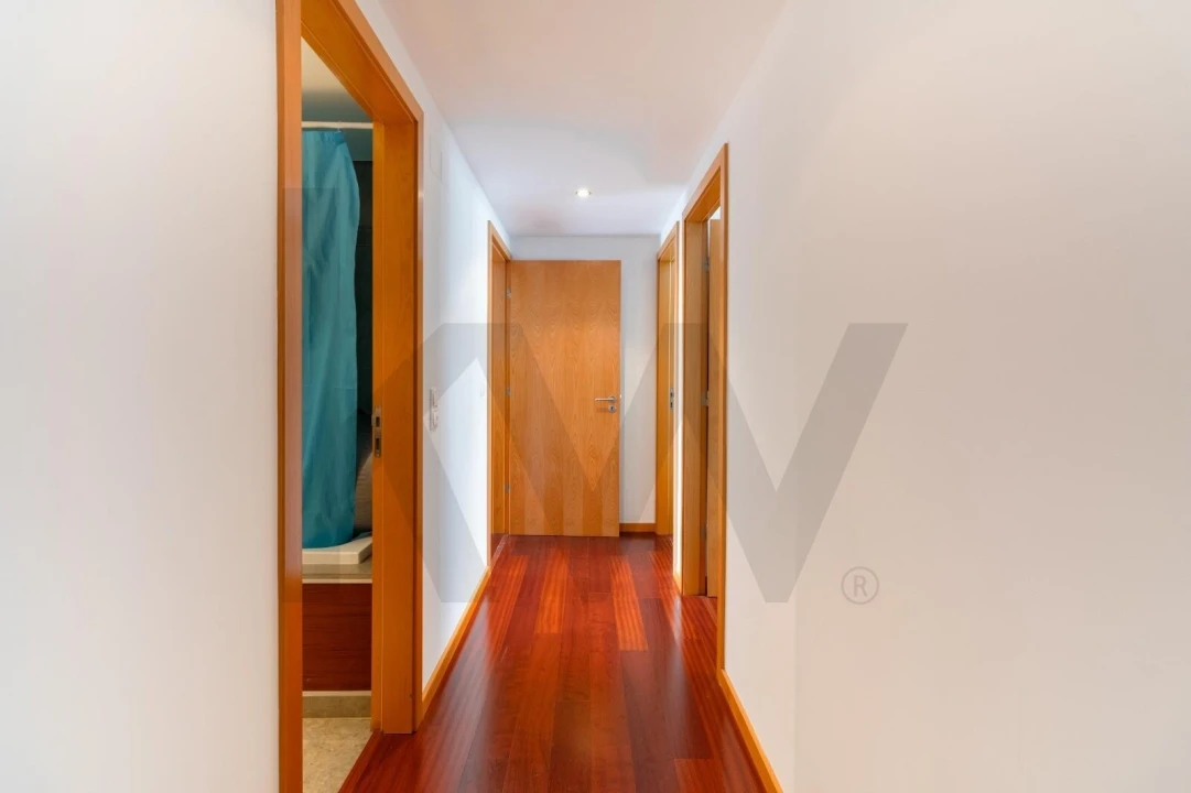 Apartamento T3 para Arrendamento em Lumiar Foto 15