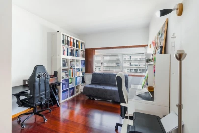 Apartamento T3 para Arrendamento em Lumiar