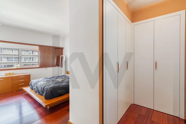 Apartamento T3 para Arrendamento em Lumiar Foto 9