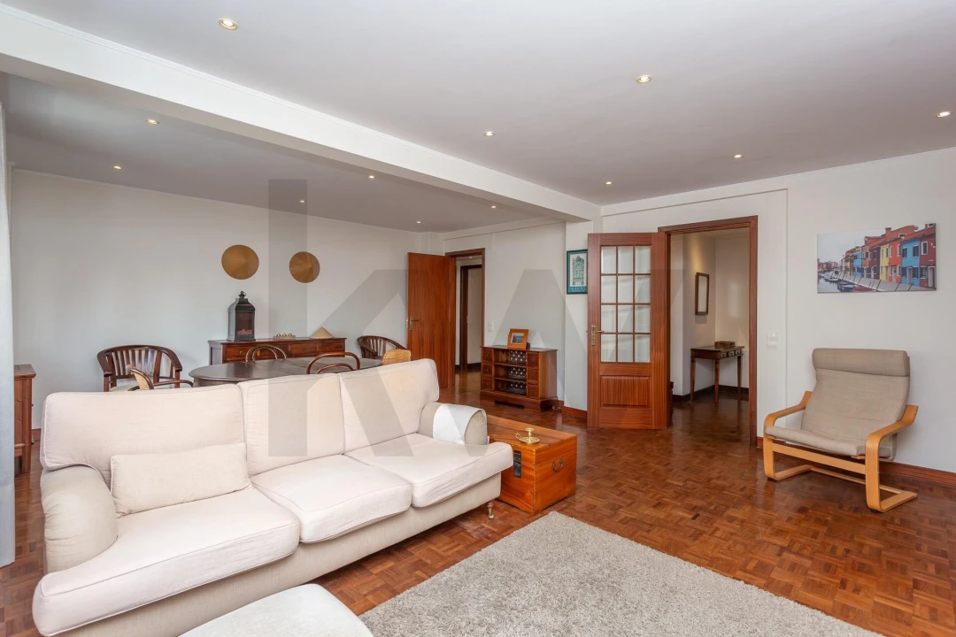 Apartamento T4 para Arrendamento em Moscavide e Portela Foto 4