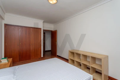 Apartamento T4 para Arrendamento em Moscavide e Portela