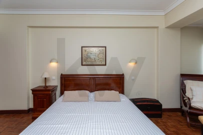 Apartamento T4 para Arrendamento em Moscavide e Portela