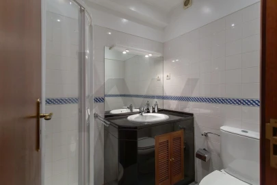 Apartamento T4 para Arrendamento em Moscavide e Portela