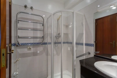 Apartamento T4 para Arrendamento em Moscavide e Portela