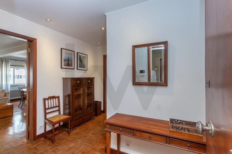 Apartamento T4 para Arrendamento em Moscavide e Portela Foto 3