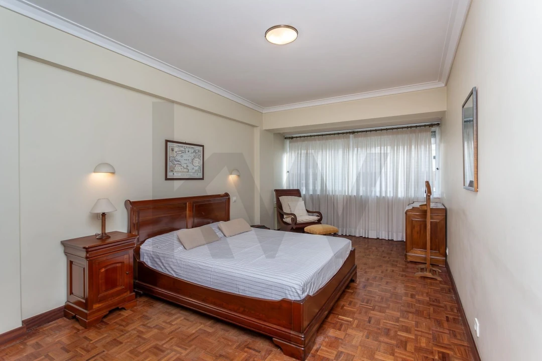 Apartamento T4 para Arrendamento em Moscavide e Portela Foto 9