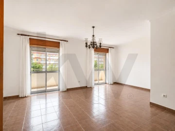 Apartamento T3 para Venda em Romeira e Várzea