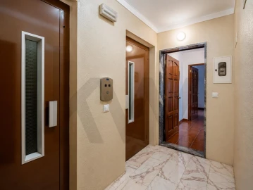 Apartamento T3 para Venda em Romeira e Várzea