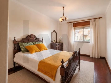Apartamento T3 para Venda em Romeira e Várzea