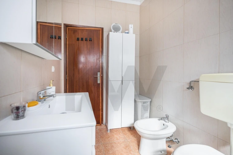 Apartamento T2 para Venda em Rio Tinto Foto 16