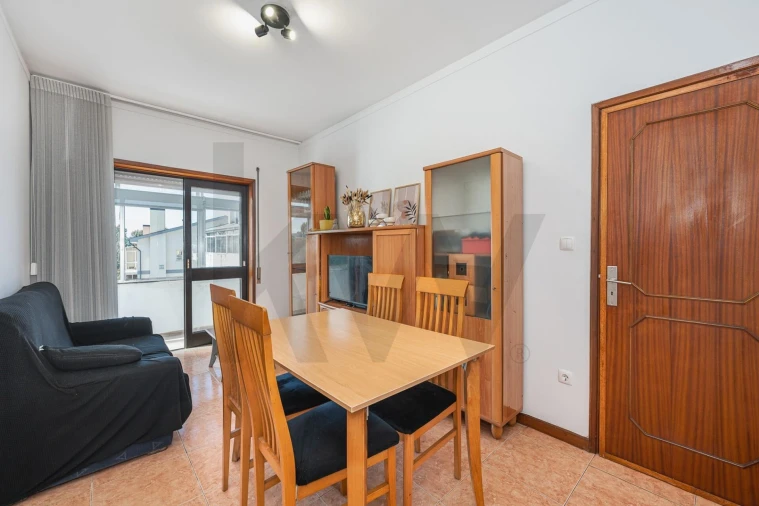 Apartamento T2 para Venda em Rio Tinto Foto 3