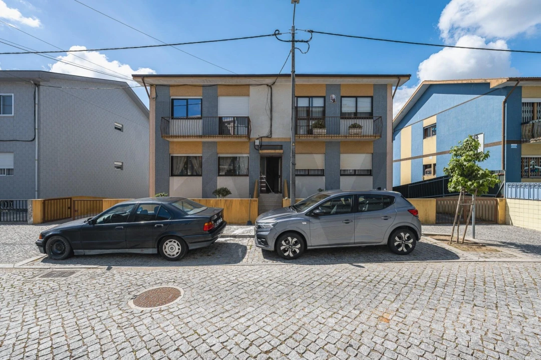 Apartamento T2 para Venda em Rio Tinto Foto 1
