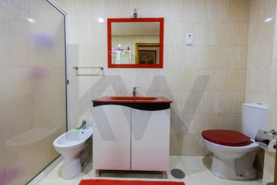 Moradia T4 para Venda em Atães e Rendufe