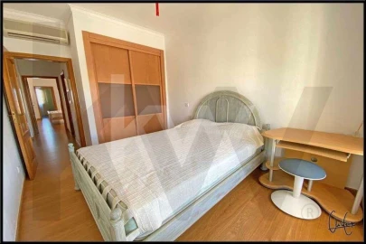Apartamento T2 para Venda em Albufeira e Olhos de Água