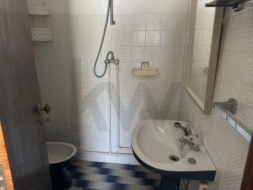 Armazém para Venda em A dos Cunhados e Maceira