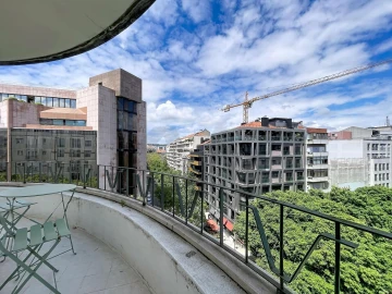 Apartamento T1 para Arrendamento em Avenidas Novas