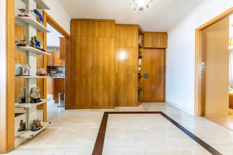 Apartamento T2 para Venda em Mina de Água Foto 10
