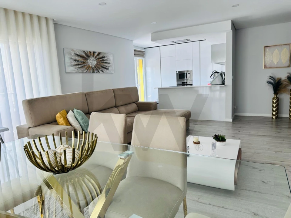 Apartamento T3 para Venda em Corroios Foto 2
