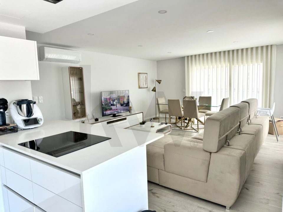 Apartamento T3 para Venda em Corroios Foto 1