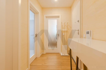 Apartamento T3 para Venda em Massamá e Monte Abraão