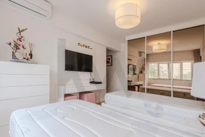 Apartamento T3 para Venda em Massamá e Monte Abraão