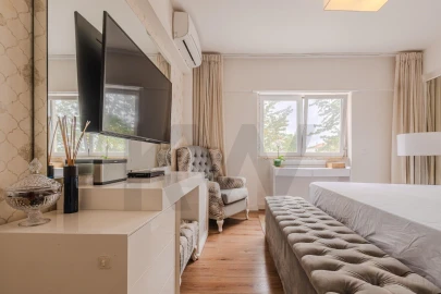 Apartamento T3 para Venda em Massamá e Monte Abraão