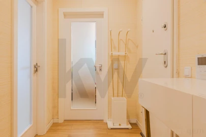 Apartamento T3 para Venda em Massamá e Monte Abraão