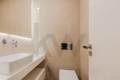 Apartamento T3 para Venda em Massamá e Monte Abraão