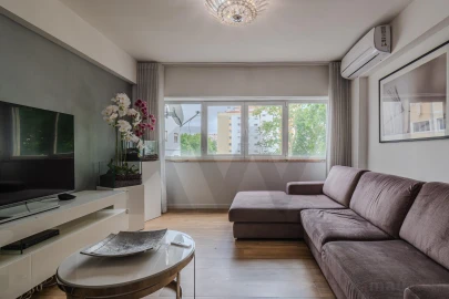Apartamento T3 para Venda em Massamá e Monte Abraão